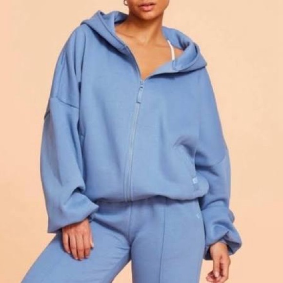 Blogilates x Target Steel Blue Travel Trouser + Marshmallow Hoodie Set Size S/XS - Picture 3 of 5